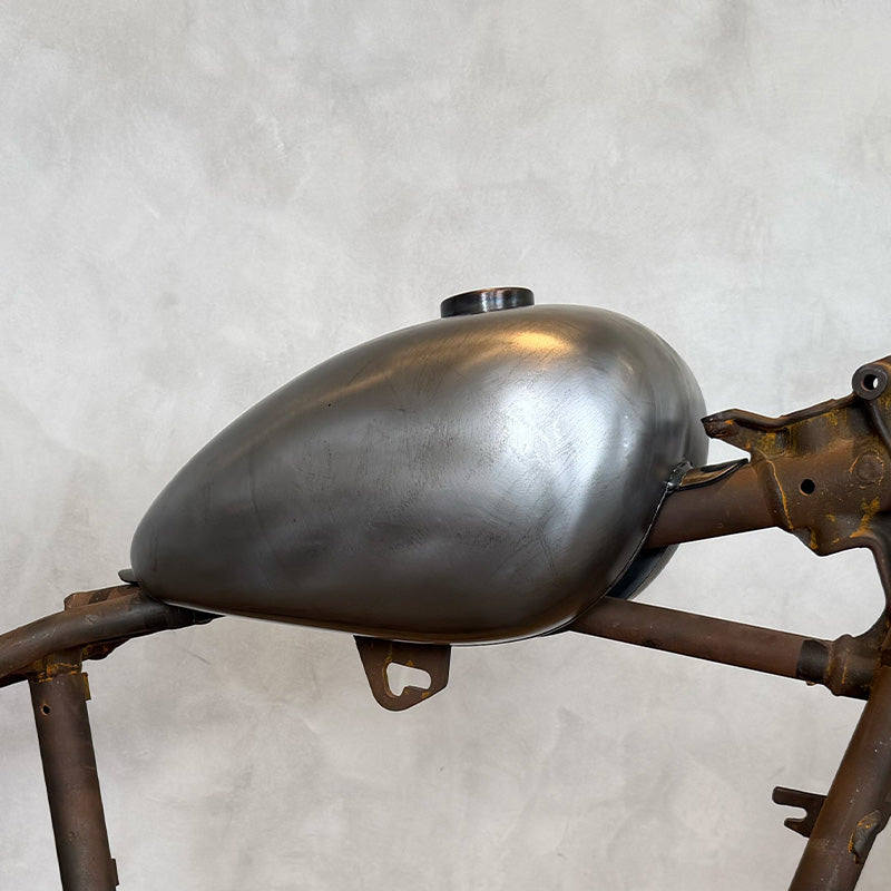 CLASSIC PEANUT FUEL TANK-Mid