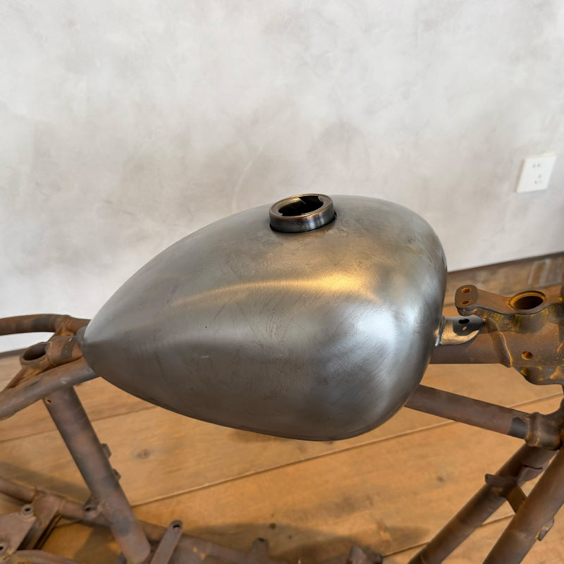 CLASSIC PEANUT FUEL TANK-Mid